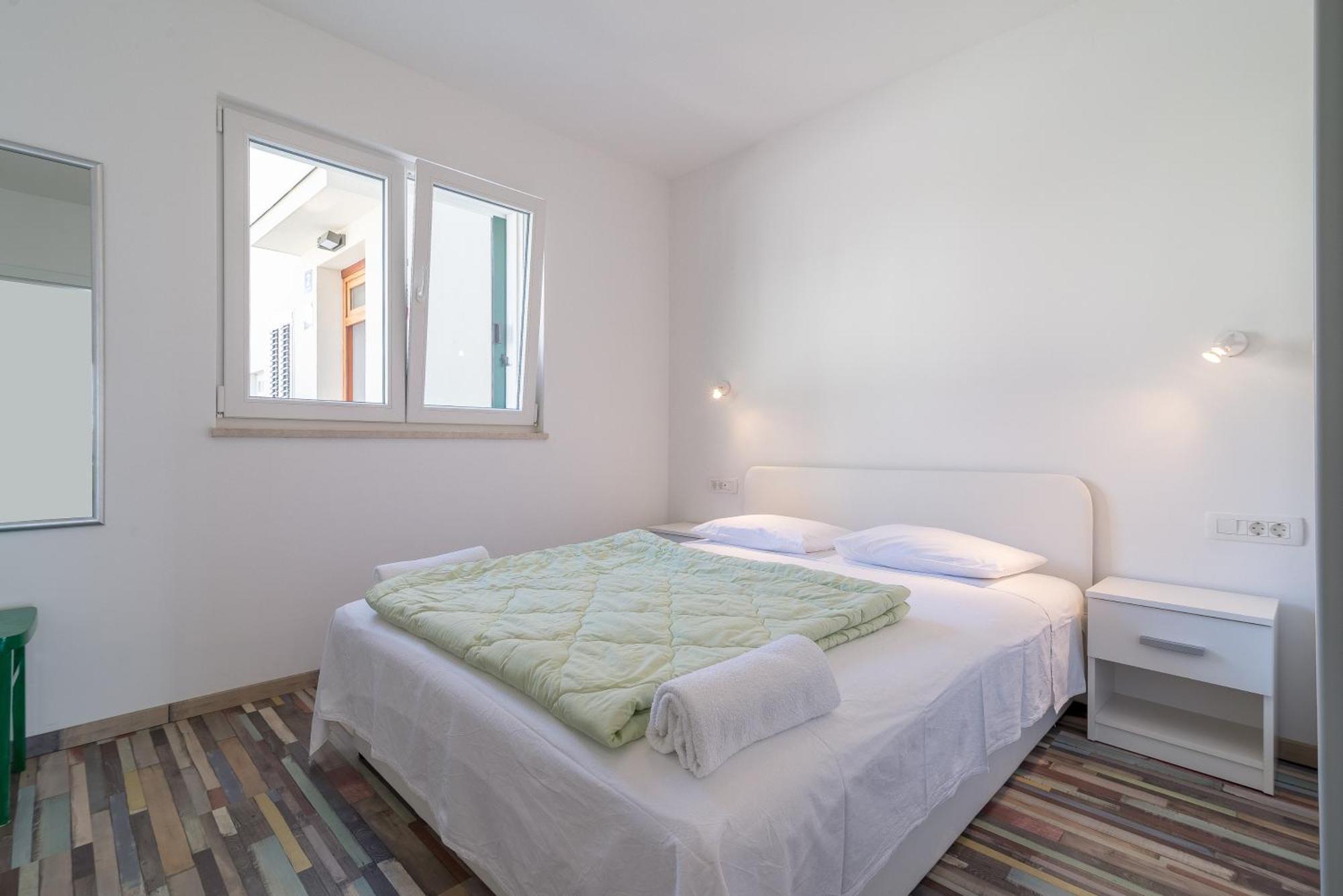 Beachfront Apartments Villa Sisa Primošten المظهر الخارجي الصورة