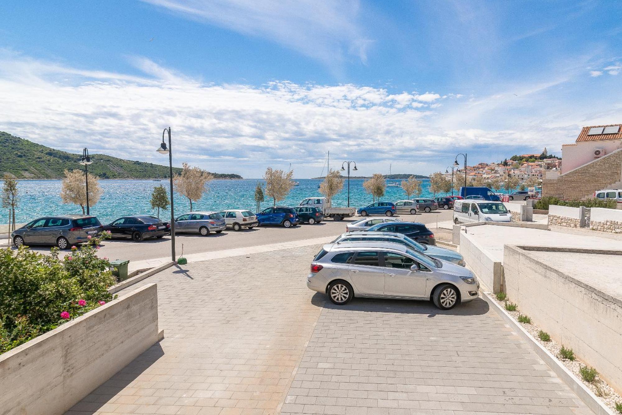 Beachfront Apartments Villa Sisa Primošten المظهر الخارجي الصورة