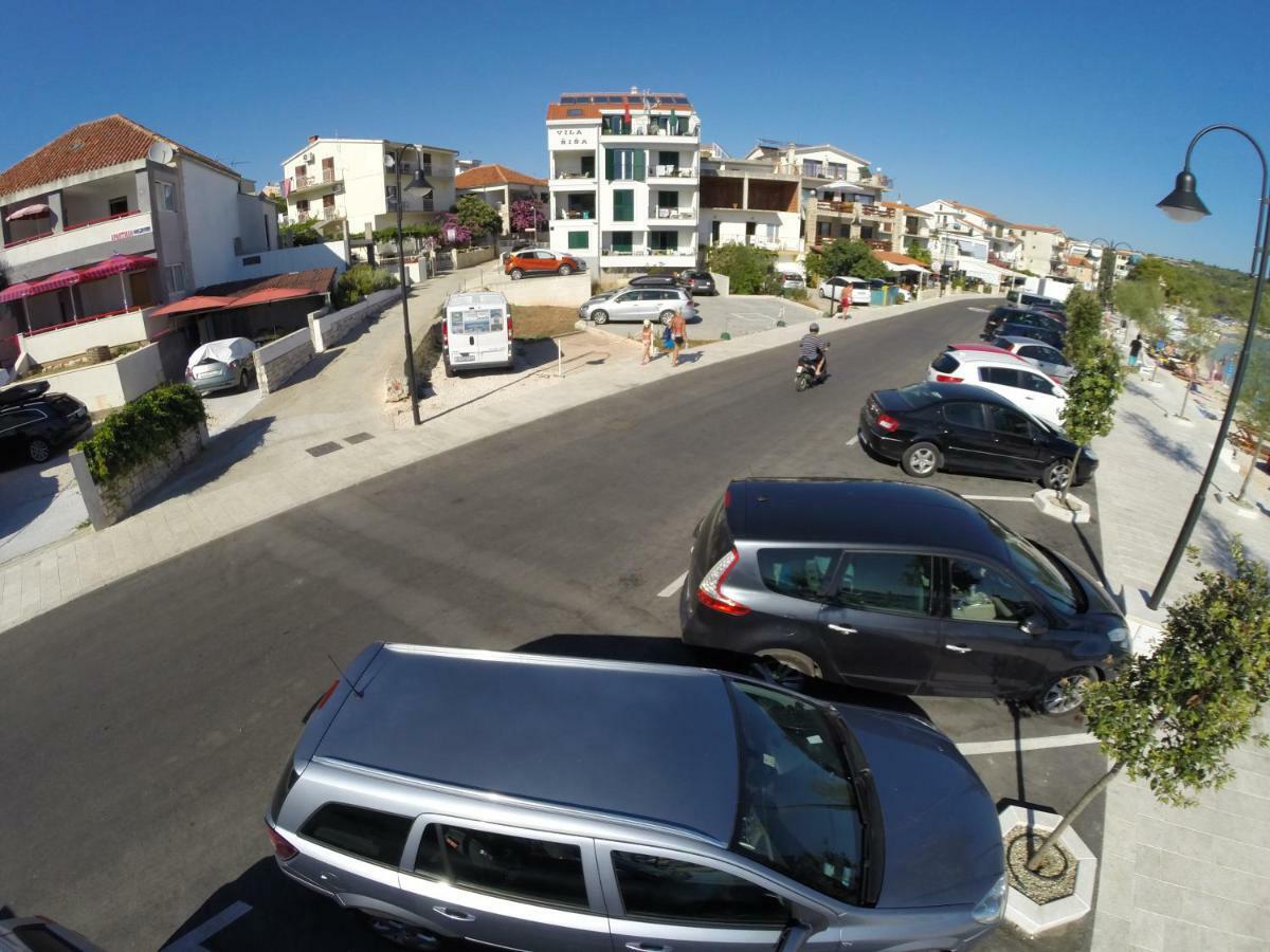 Beachfront Apartments Villa Sisa Primošten المظهر الخارجي الصورة